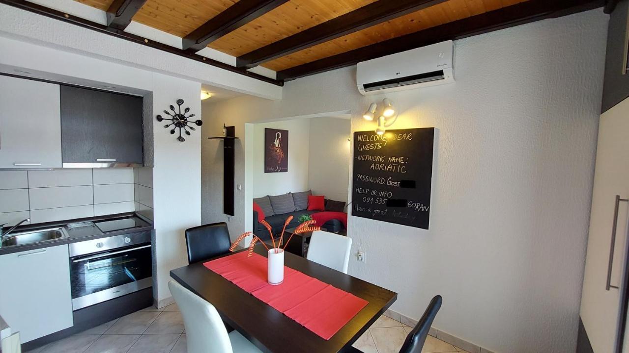 Apartment Cervar Poreč Exteriör bild